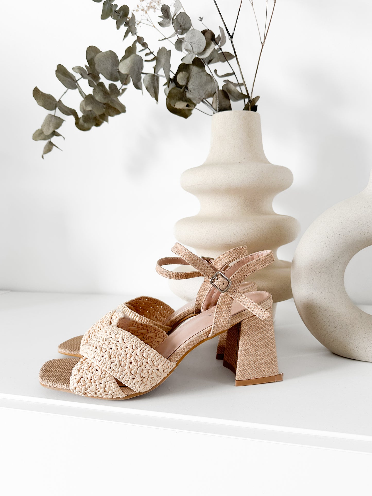 Sandales à talons beige