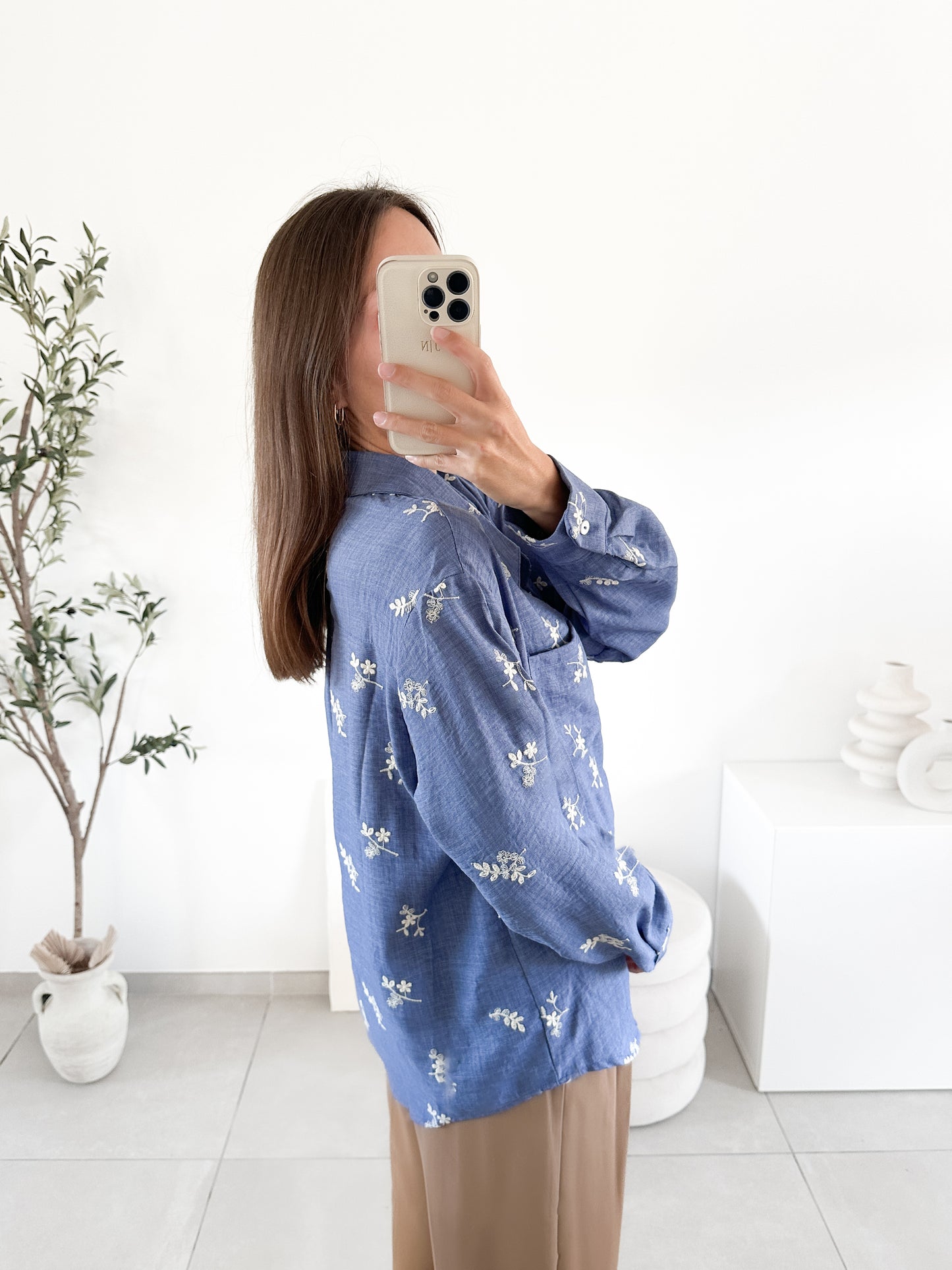 Chemise brodée bleue