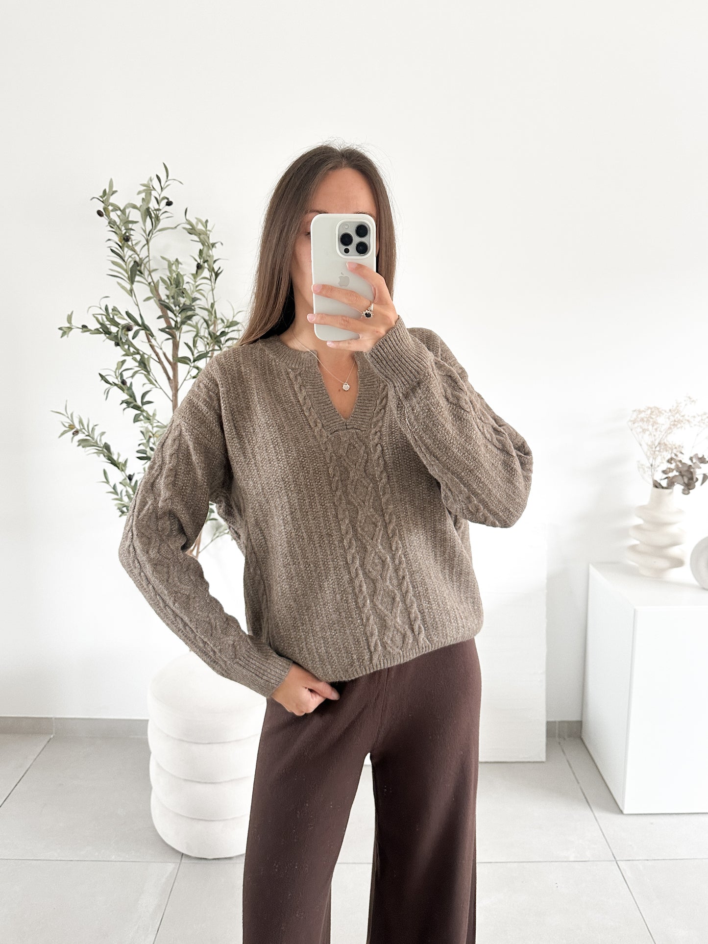 Pull torsade marron