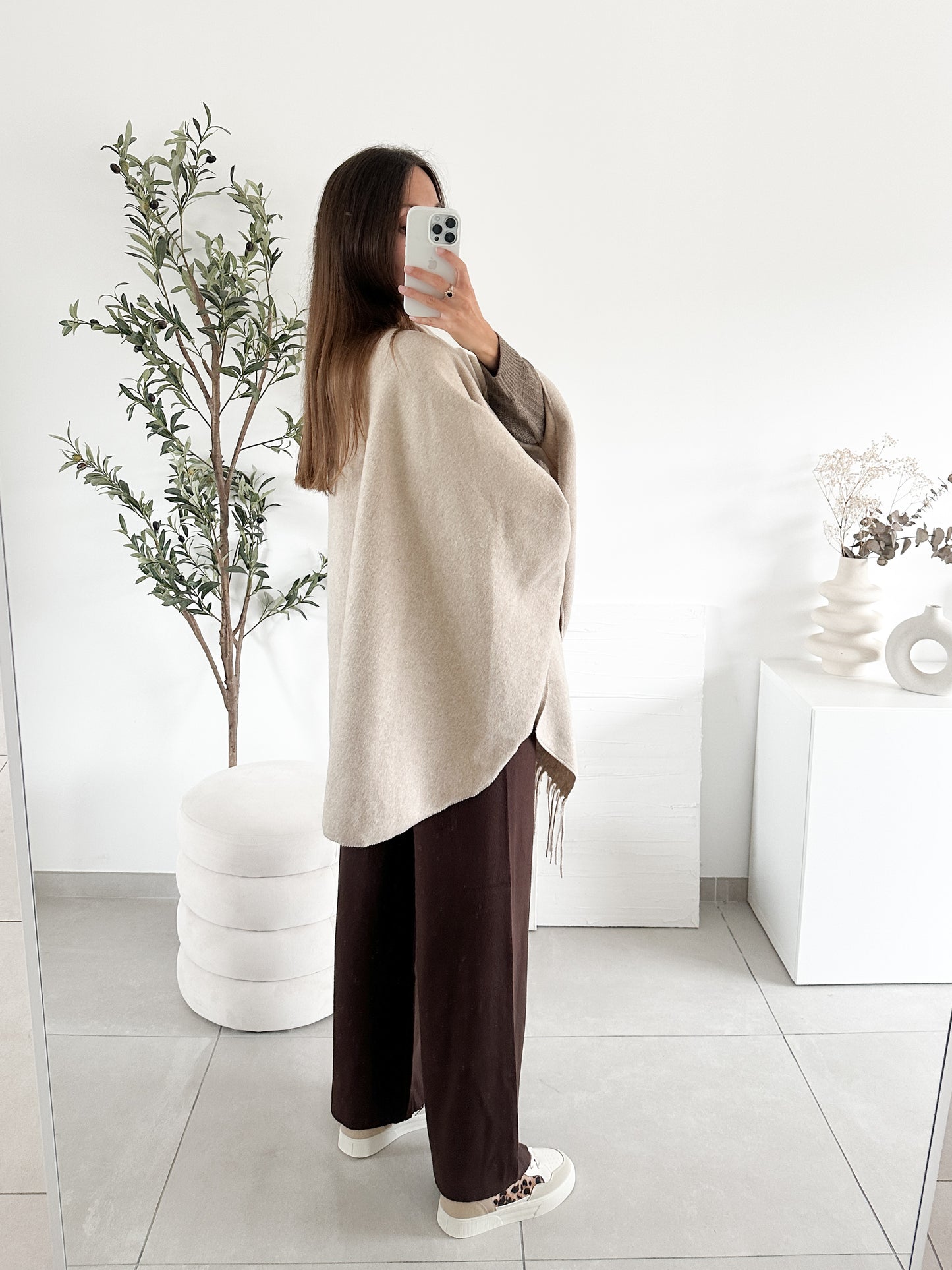 Cape beige